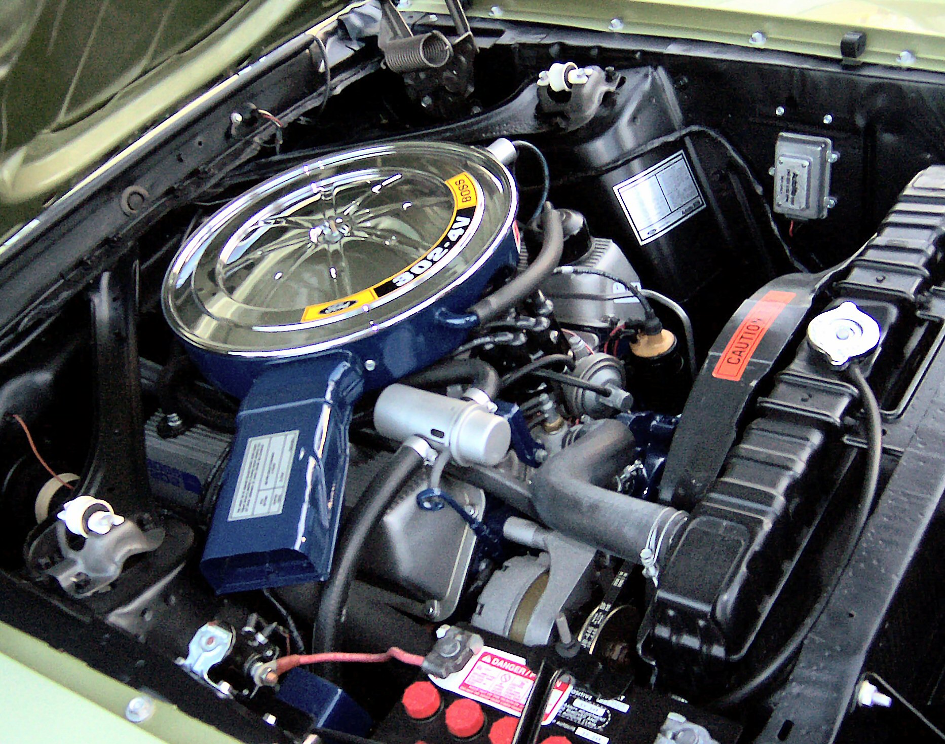 Ford Explorer 302 Engine